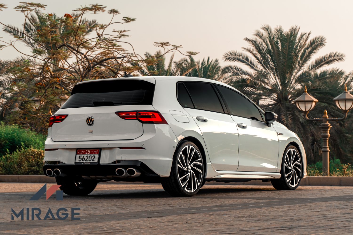 VOLKSWAGEN GOLF R GOLF R