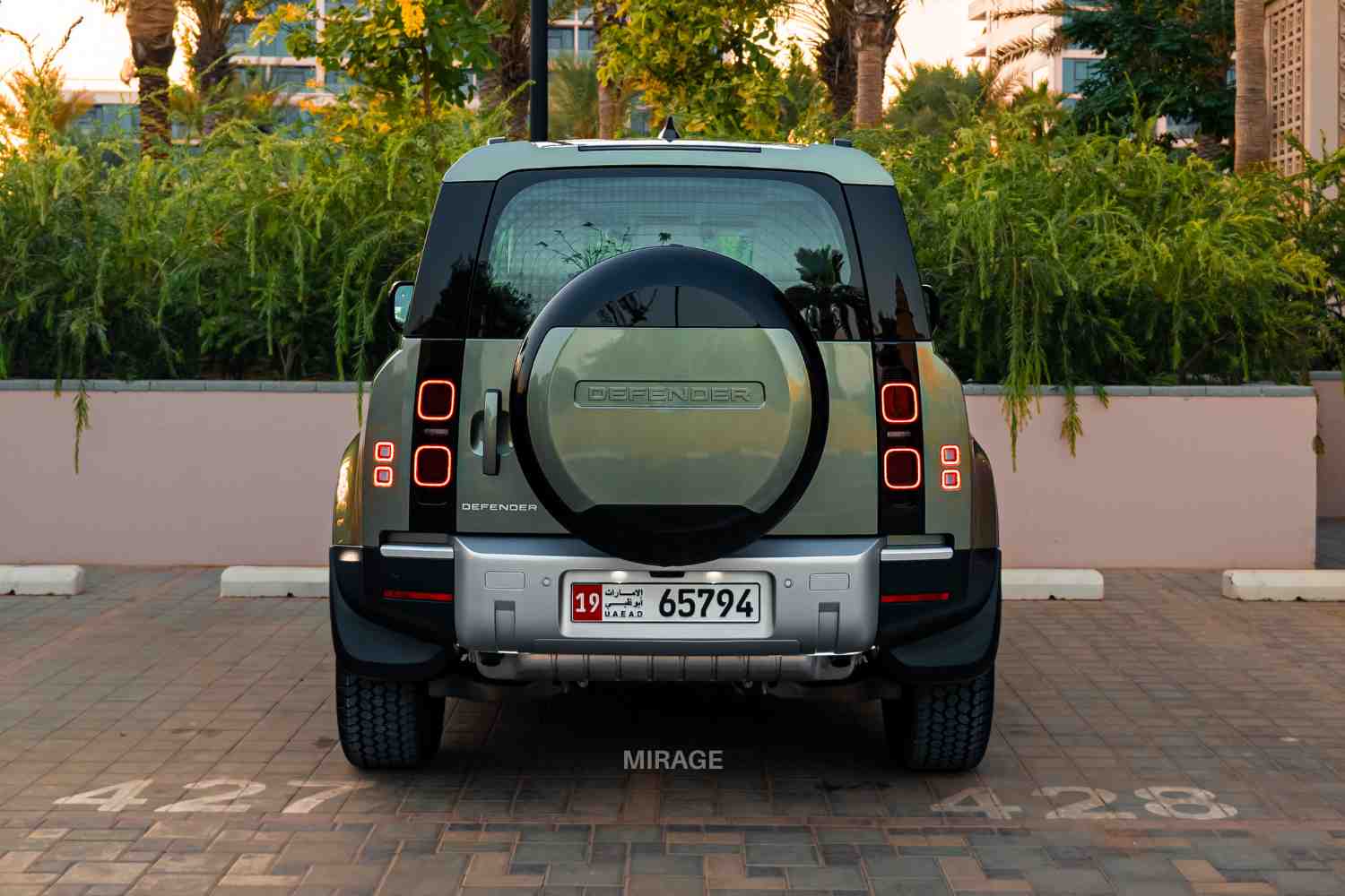 LAND ROVER DEFENDER 90 S P300 Defender 90 S P300