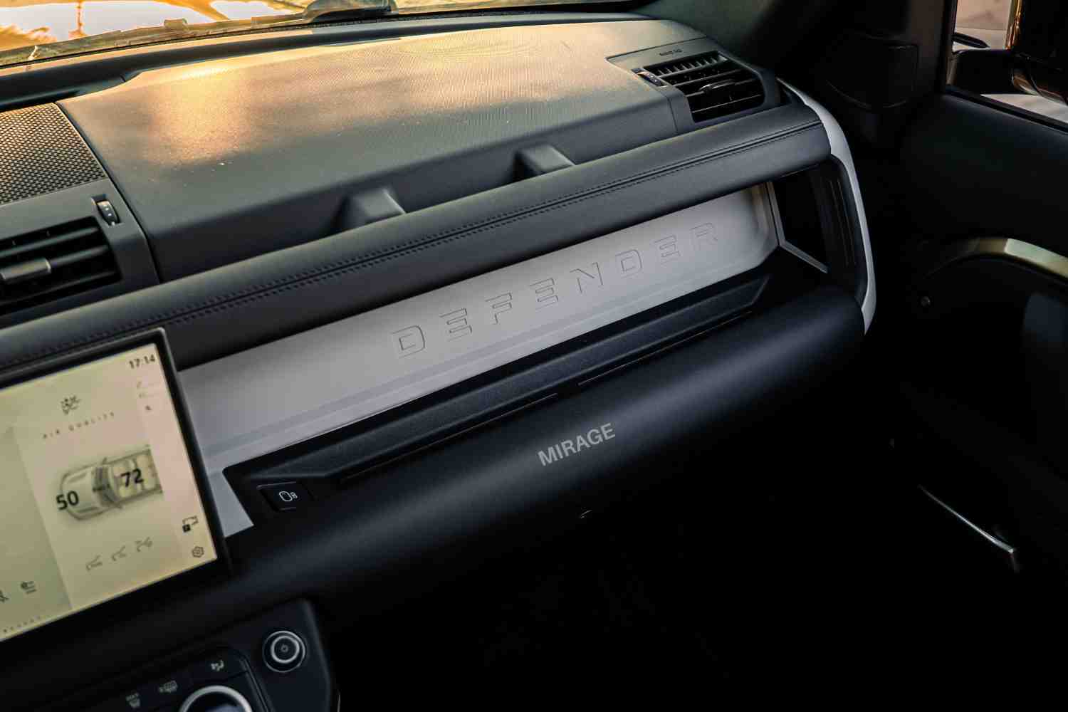 LAND ROVER DEFENDER 110 S P300 Defender 110 S P300