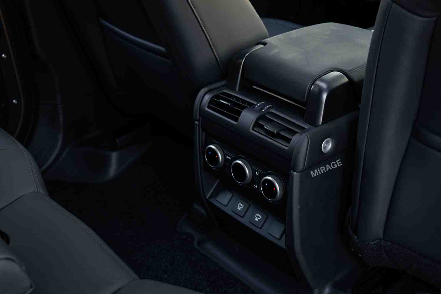 LAND ROVER DEFENDER 110 S P300 Defender 110 S P300