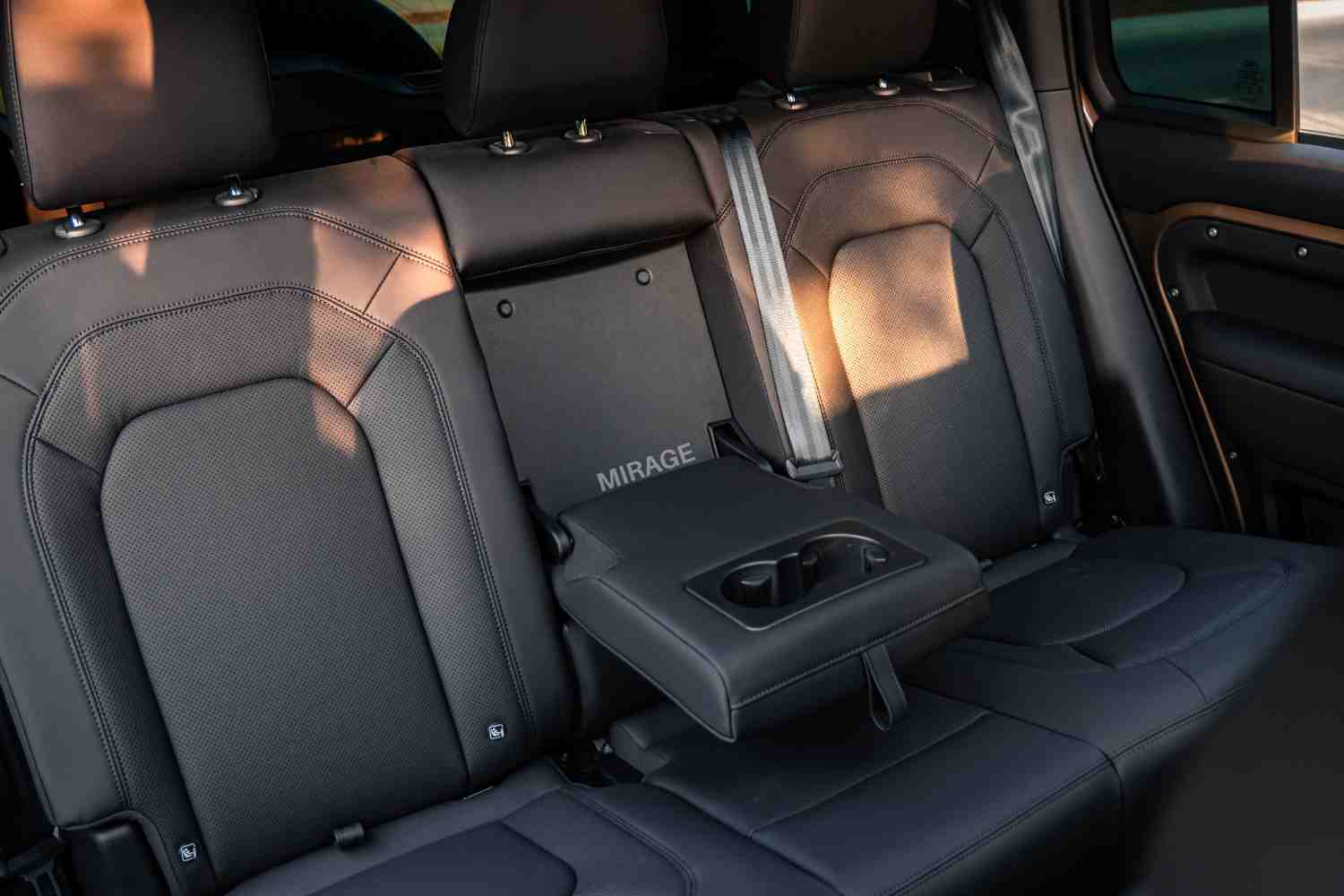 LAND ROVER DEFENDER 110 S P300 Defender 110 S P300