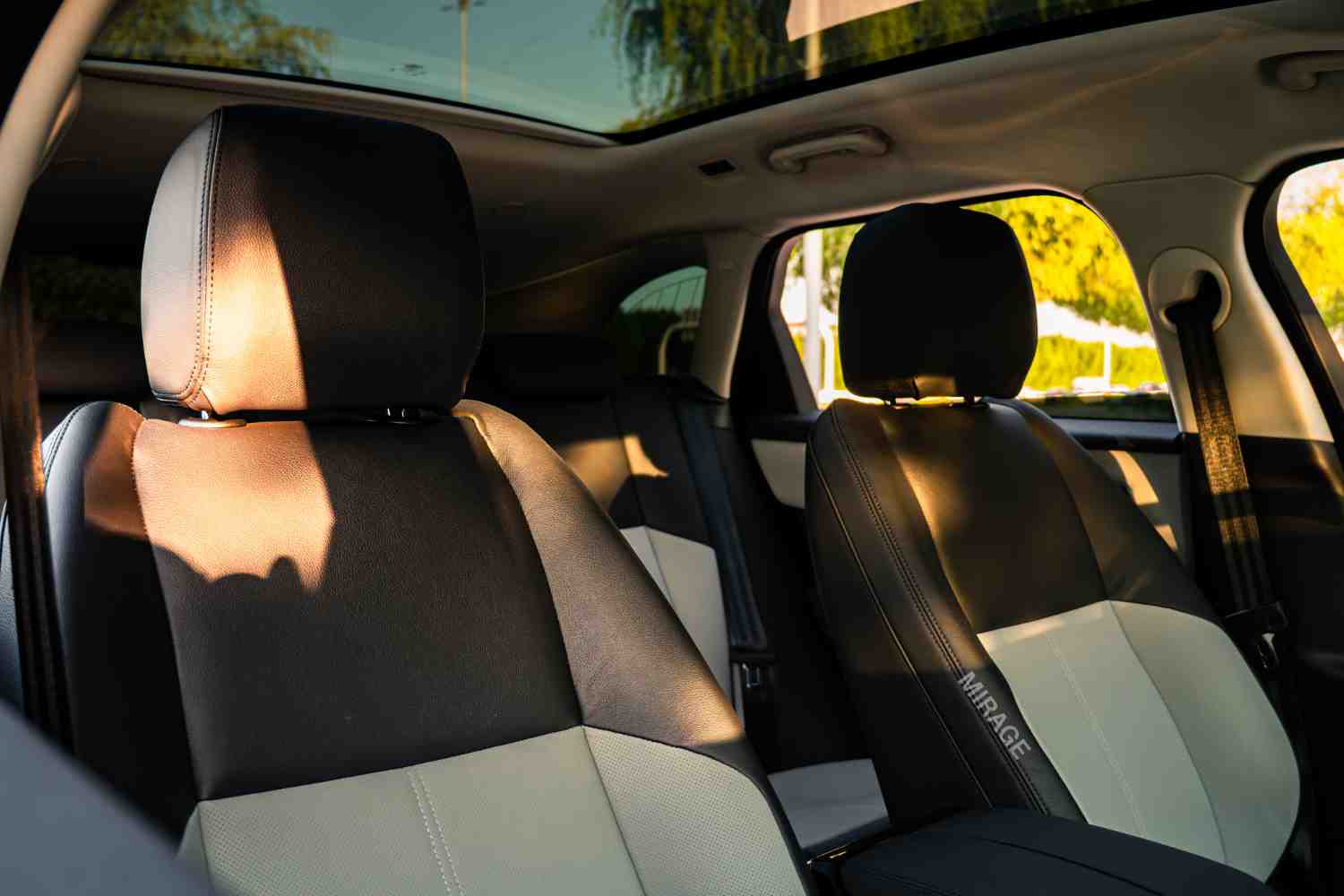 RANGE ROVER VELAR DYNAMIC SE P250 Range Rover Velar Dynamic SE P250