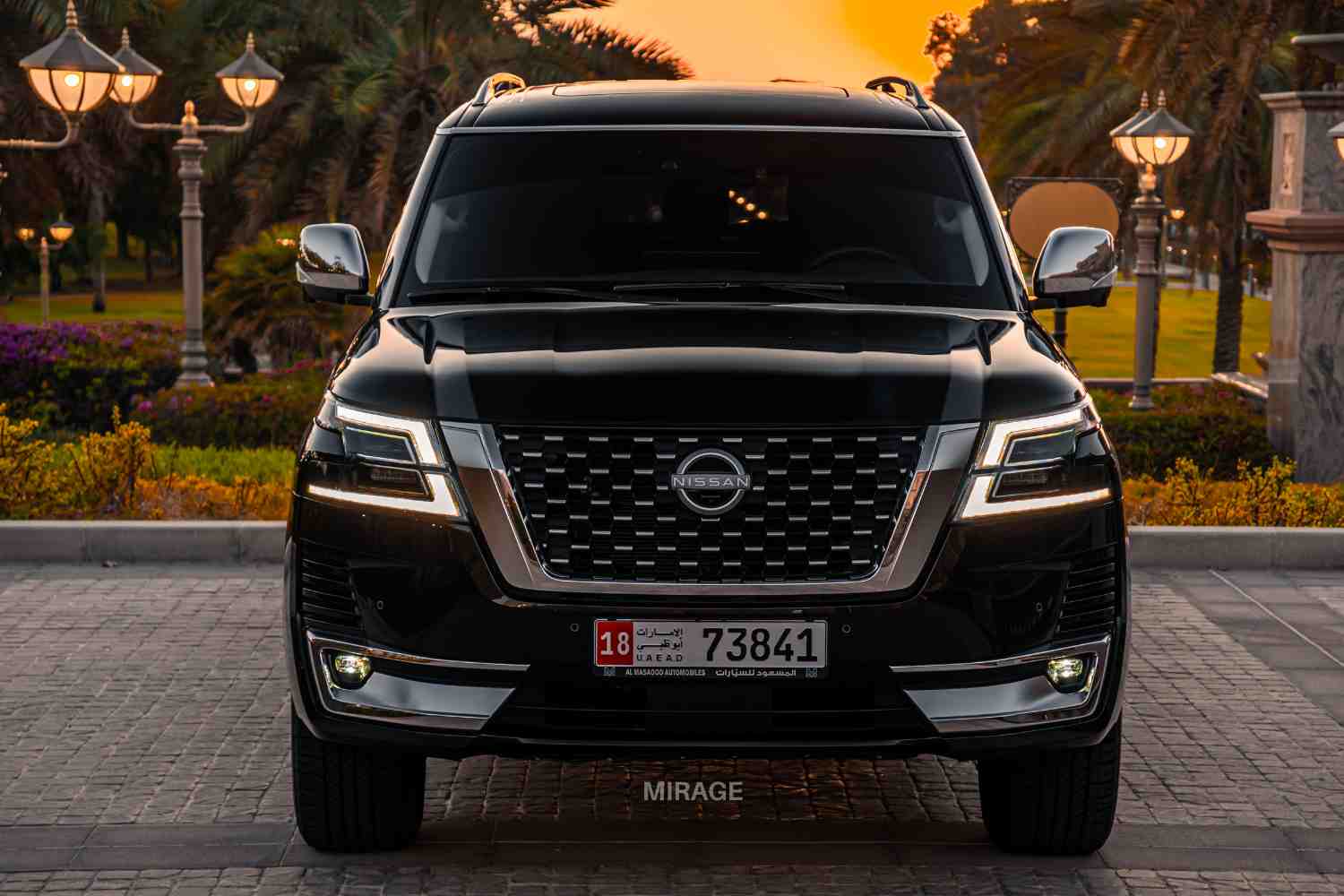 日产巡逻车白金版 PATROL LE PLATINUM