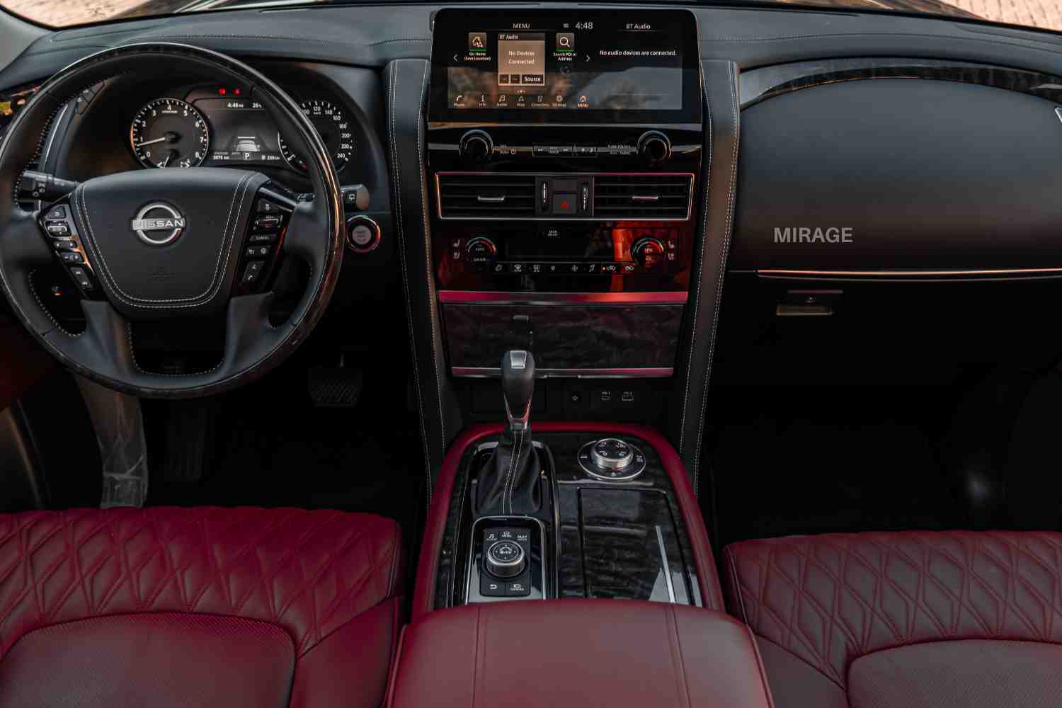 日产巡逻车白金版 PATROL LE PLATINUM