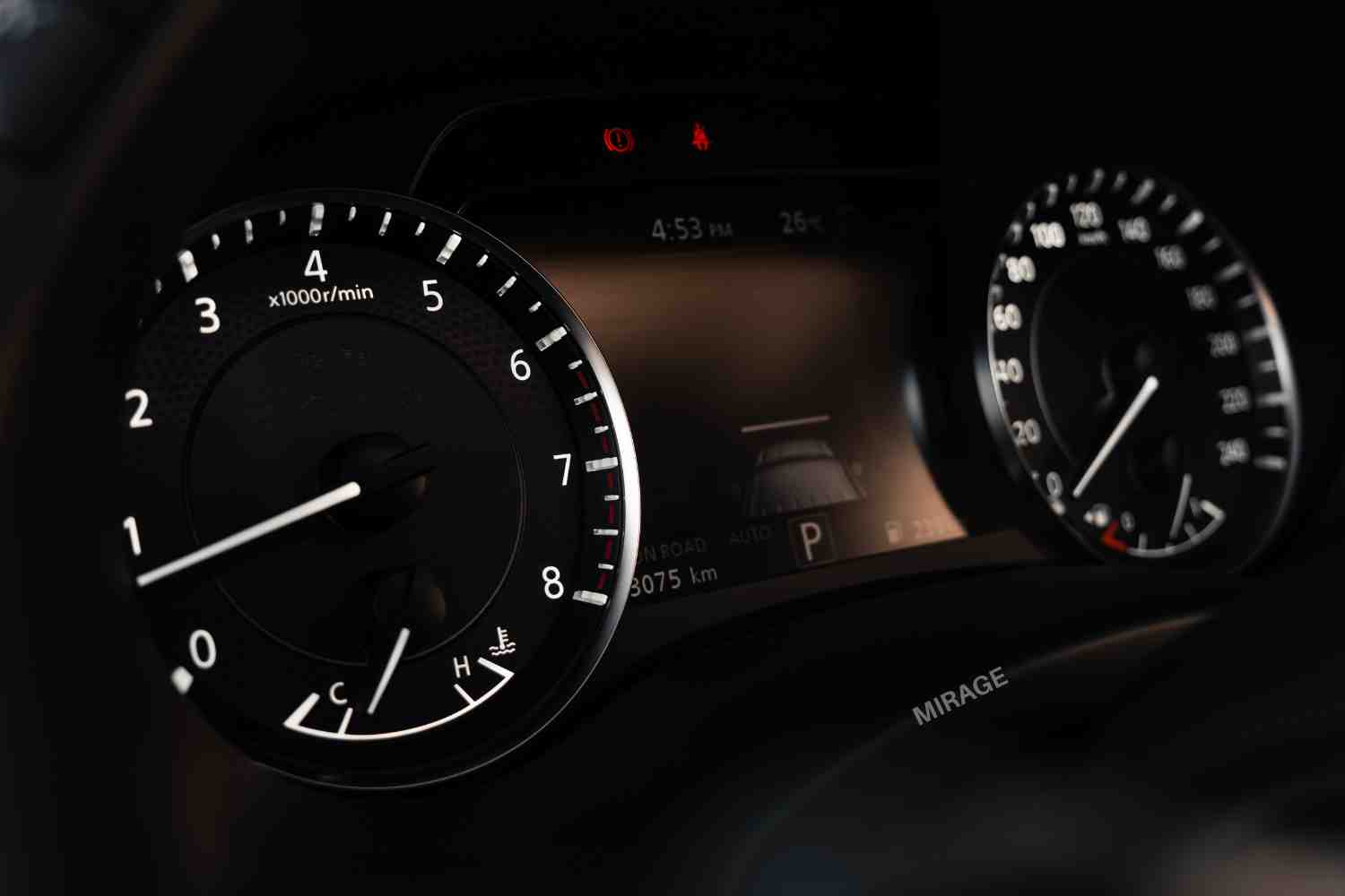 日产巡逻车白金版 PATROL LE PLATINUM