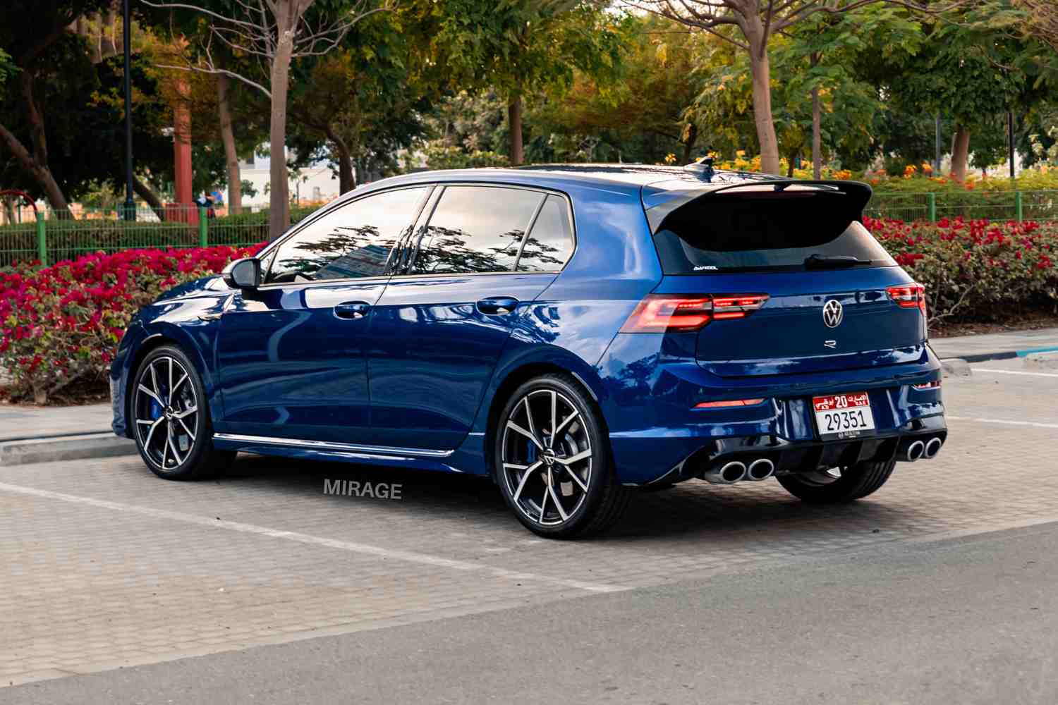 فولكس فاجن جولف آر بي 1 GOLF R