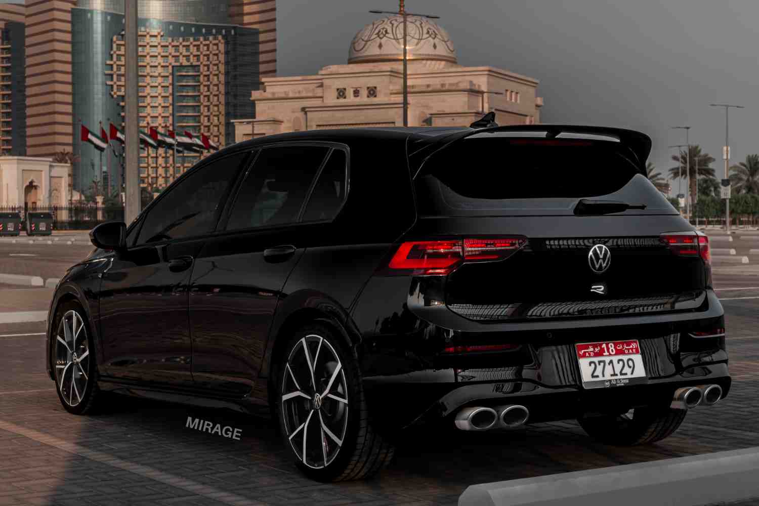 فولكس فاجن جولف آر بي 1 GOLF R