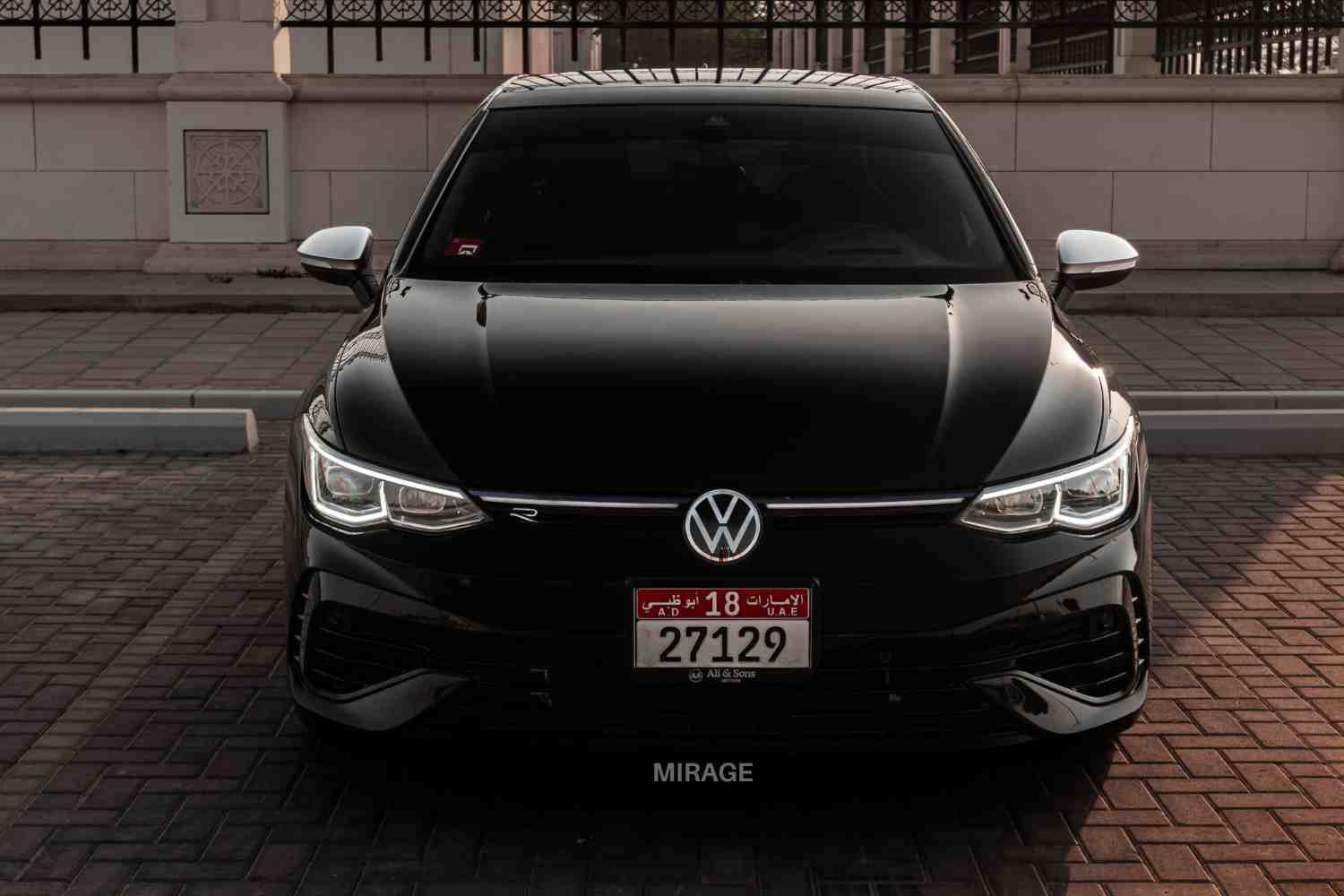 فولكس فاجن جولف آر بي 1 GOLF R