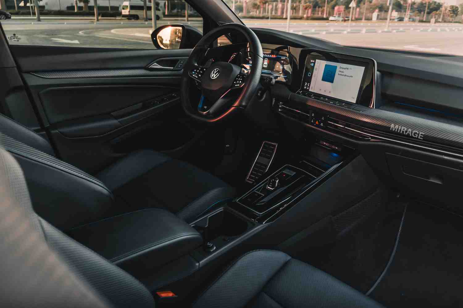 فولكس فاجن جولف آر بي 1 GOLF R